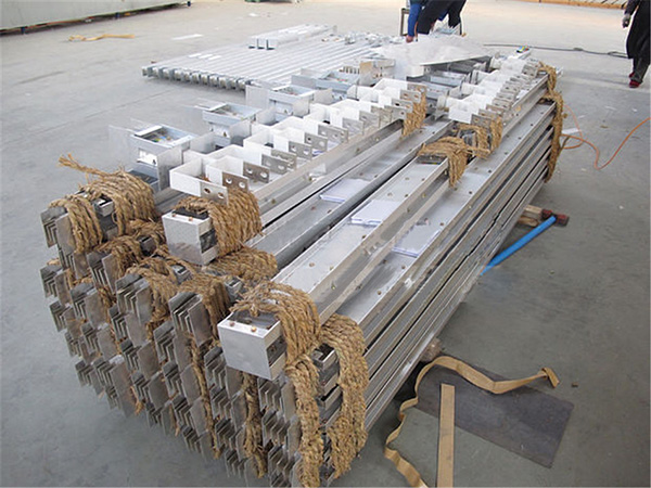 低壓密集母線槽3.jpg 低壓密集母線槽3.jpg